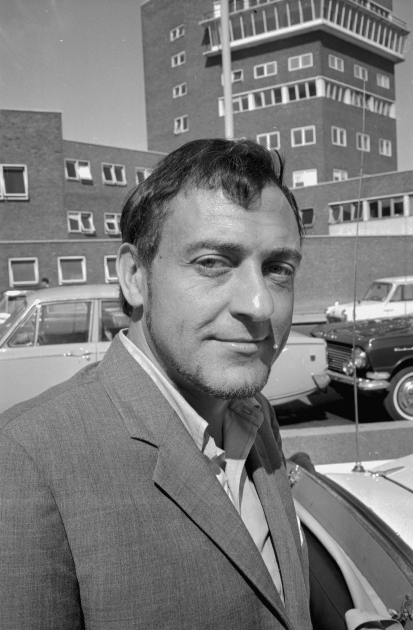 Harry H. Corbett