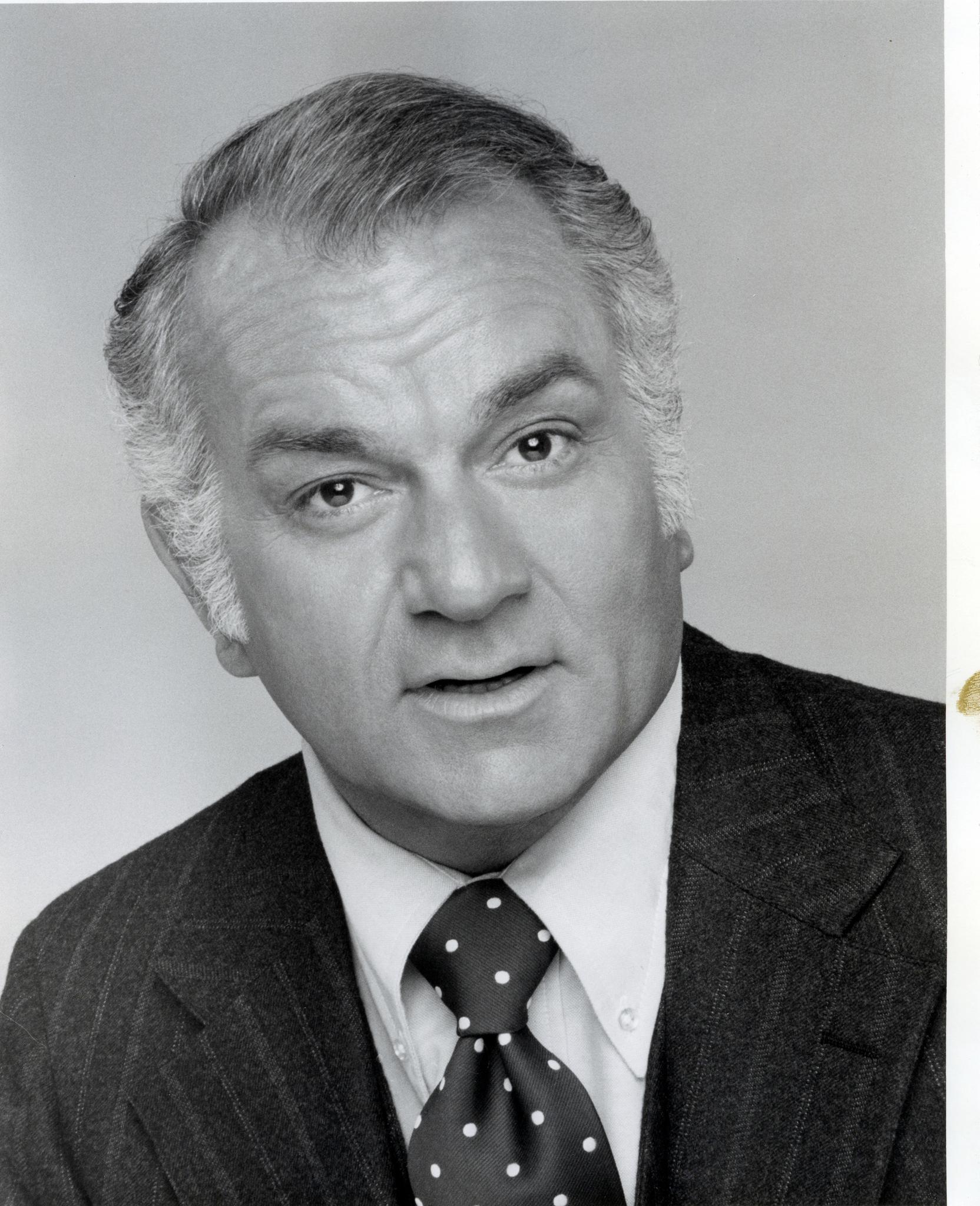 Robert Mandan